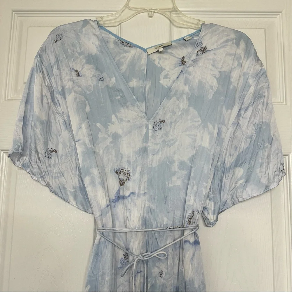 VINCE Painted Magnolia V-Neck Dress - Picture 7 of 11